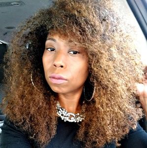 Meet your Posher, Lisa